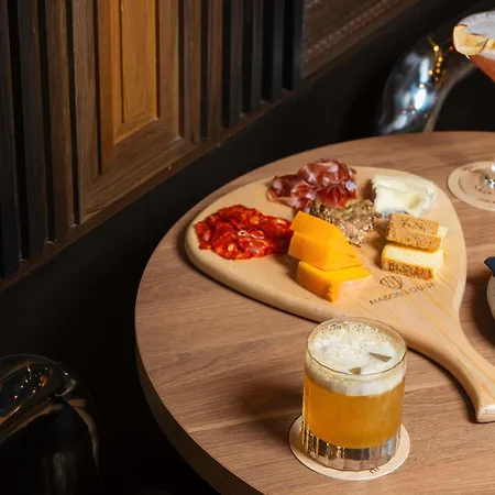 Maison Louise Centre - Handwritten Collection 4* 릴