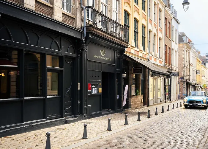 Maison Louise Centre - Handwritten Collection 4*