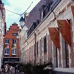Maison Louise Centre - Handwritten Collection