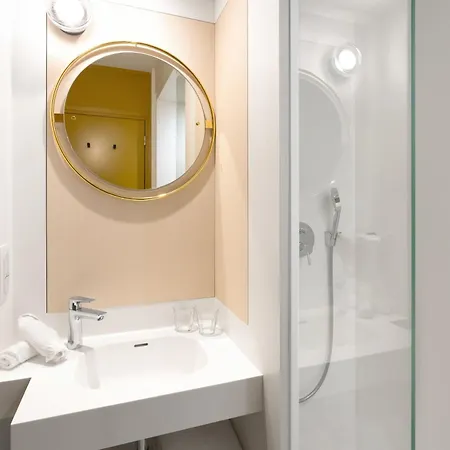 Otel Mercure Centre Vieux 4*