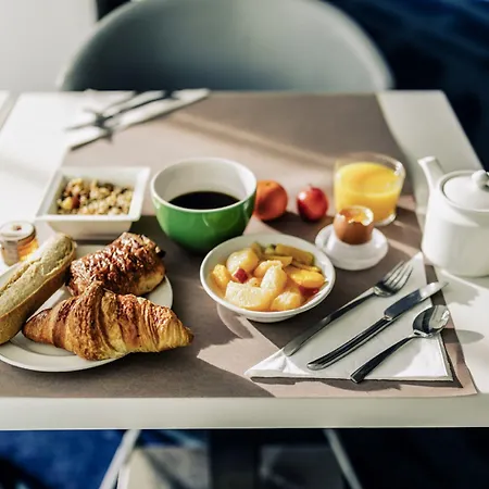 Maison Louise Centre - Handwritten Collection