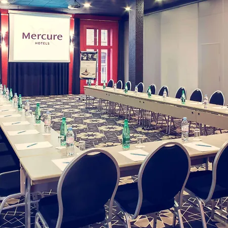 Maison Louise Centre - Handwritten Collection