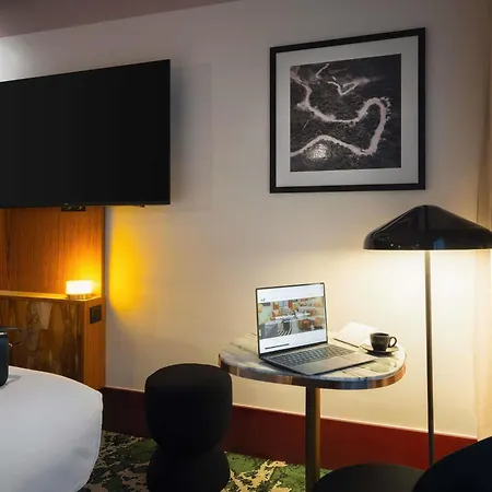 Maison Louise Centre - Handwritten Collection 4* Lille