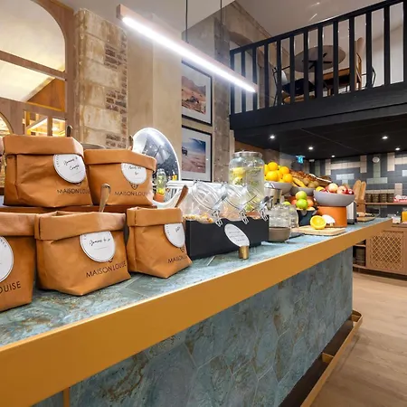 Maison Louise Centre - Handwritten Collection 4* Lila