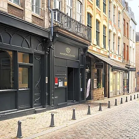 Maison Louise Centre - Handwritten Collection