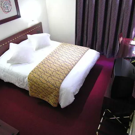 Mercure Centre Vieux 4*