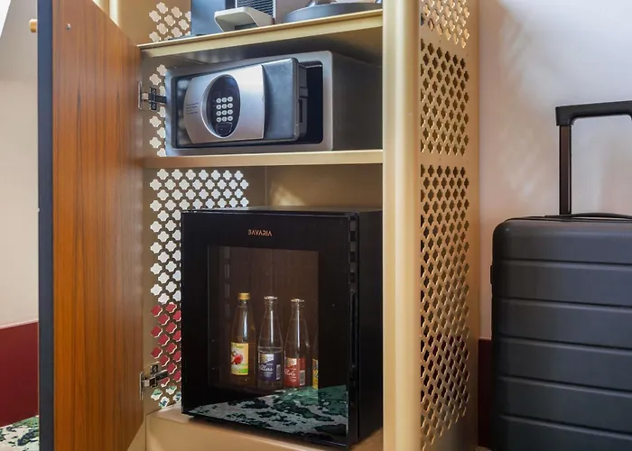 Hotel Maison Louise Centre - Handwritten Collection