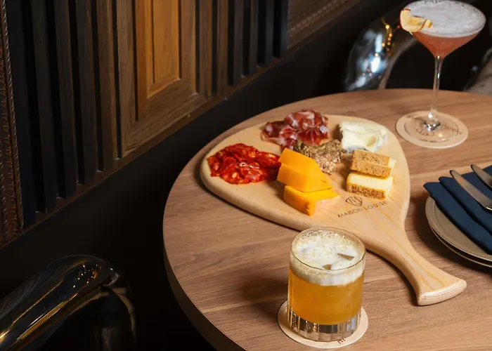 Maison Louise Centre - Handwritten Collection 4* Lille