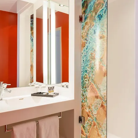 Mercure Centre Vieux 4*