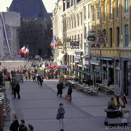 Mercure Centre Vieux 4*